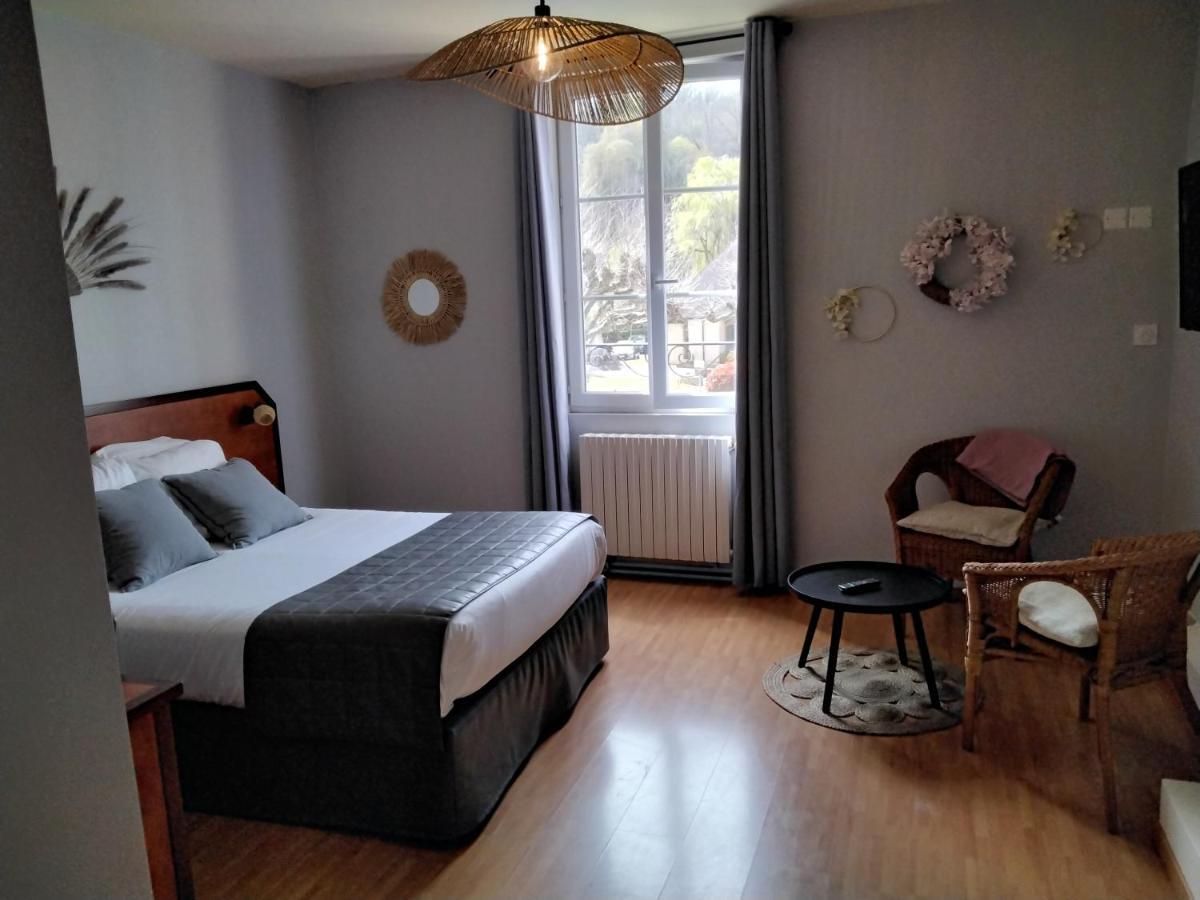 Hotel Restaurant La Traverse Cénac-et-Saint-Julien 外观 照片